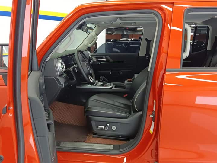 Фото 9 - Tank 300