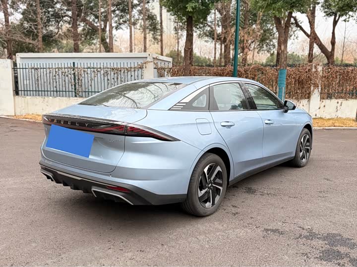 Фото 6 - Geely Galaxy L6