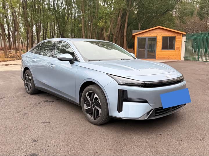 Фото 8 - Geely Galaxy L6