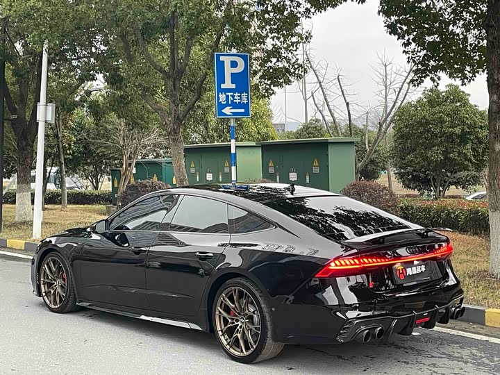 Фото 4 - Audi A7