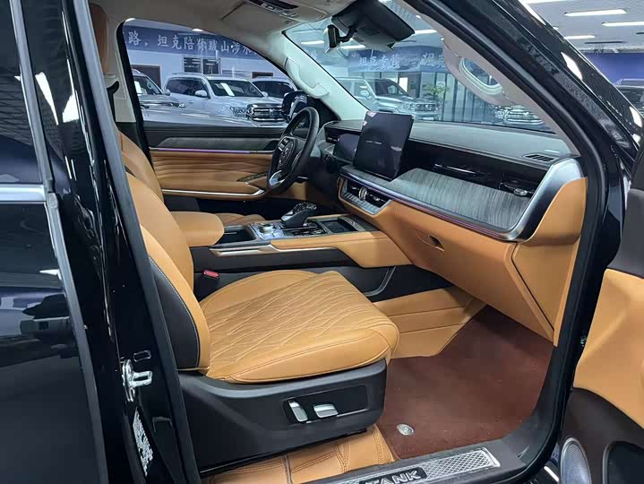 Фото 7 - Tank 500 Hybrid