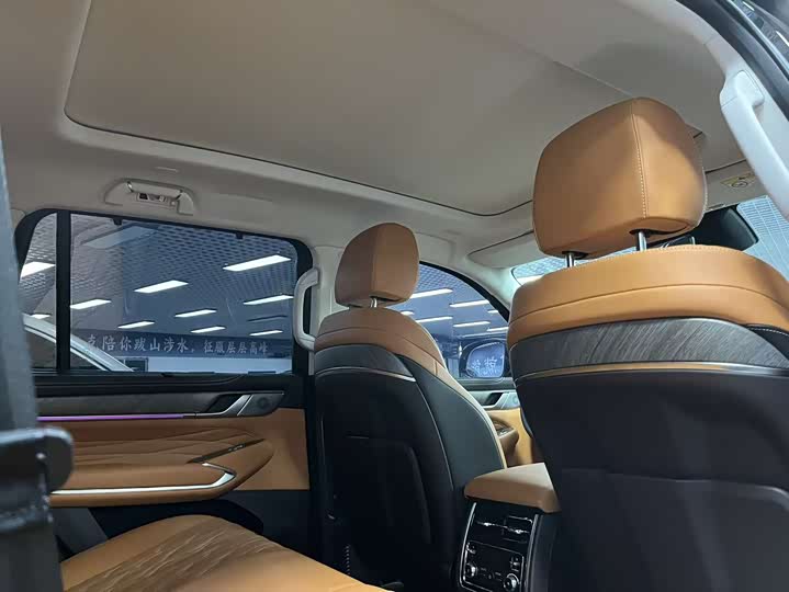 Фото 8 - Tank 500 Hybrid