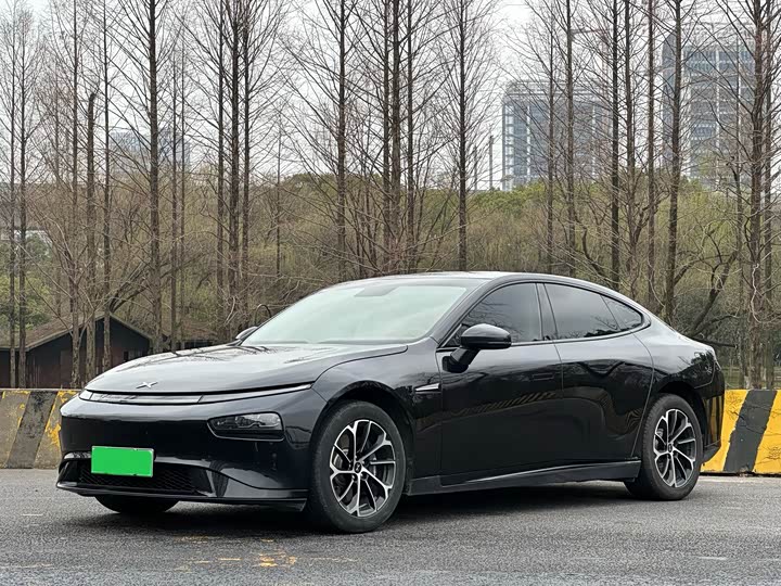 Фото 1 - XPeng P7