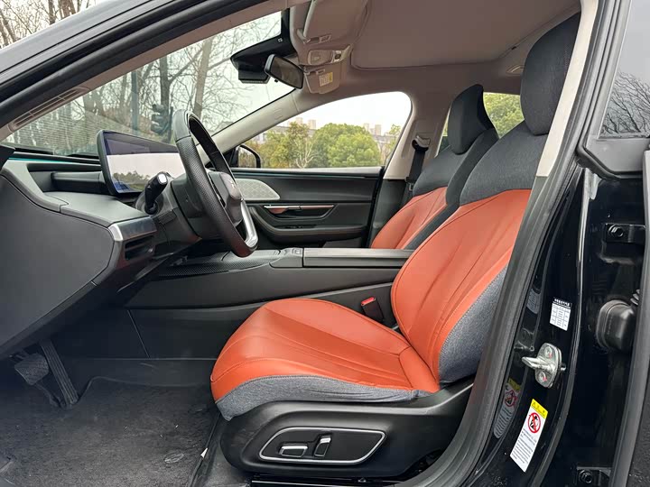 Фото 8 - XPeng P7