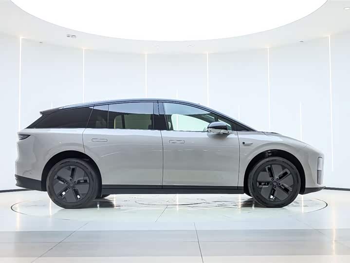 Фото 4 - LiXiang i6