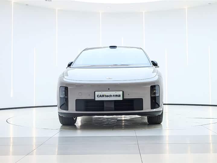 Фото 6 - LiXiang i6