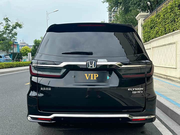 Фото 4 - Honda Elysion