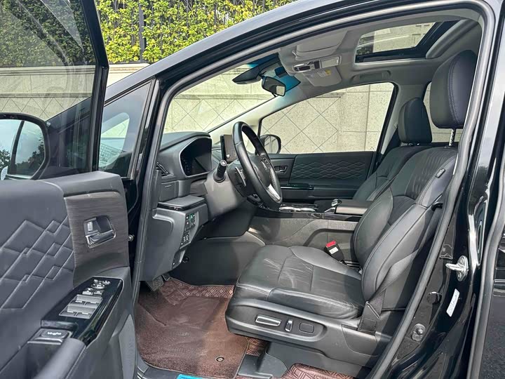 Фото 6 - Honda Elysion