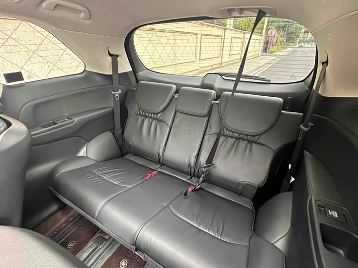 Фото 8 - Honda Elysion