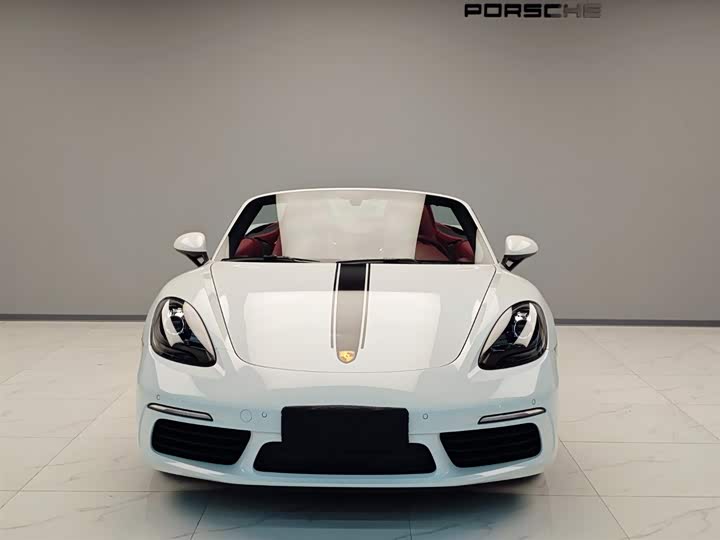 Photo 2 - Porsche 718