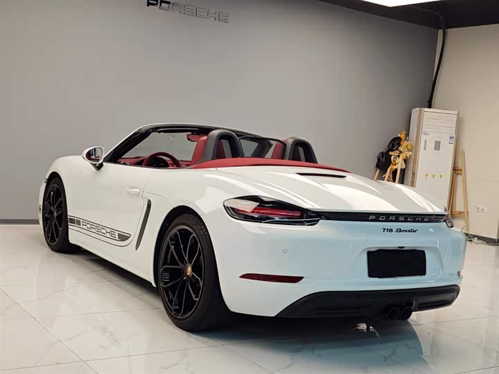 Photo 6 - Porsche 718