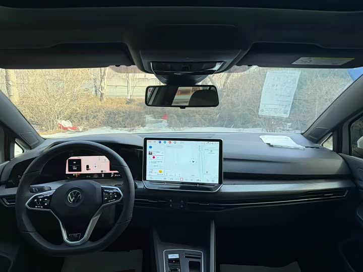 Фото 5 - Volkswagen Golf