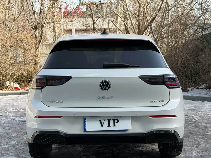 Фото 8 - Volkswagen Golf