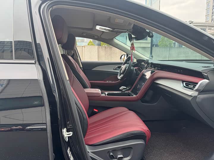 Фото 9 - Hongqi H5