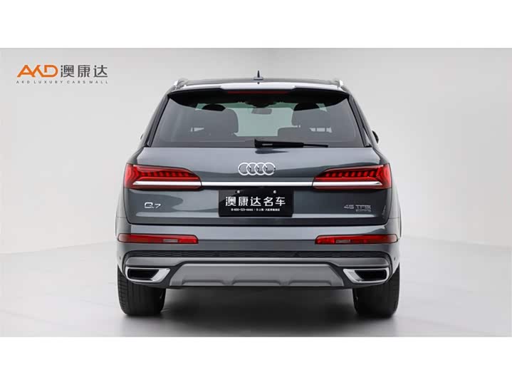 Фото 4 - Audi Q7