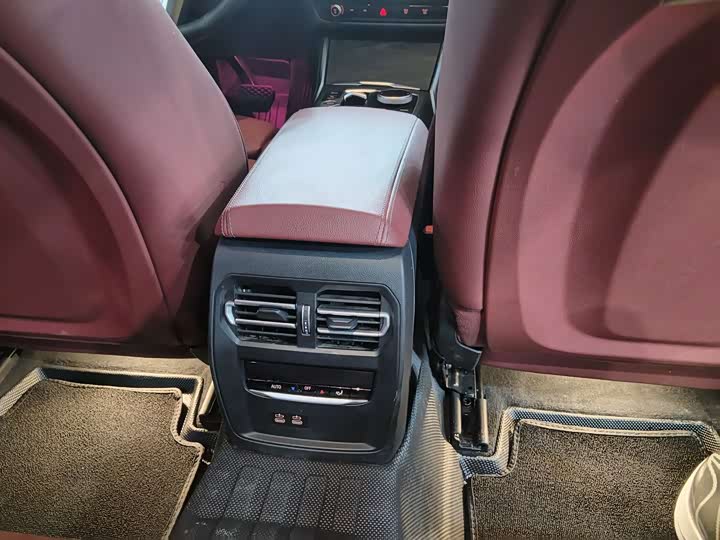 Фото 9 - BMW 3 Series