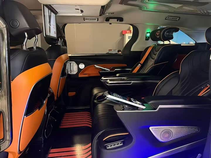 Фото 6 - Toyota Sienna