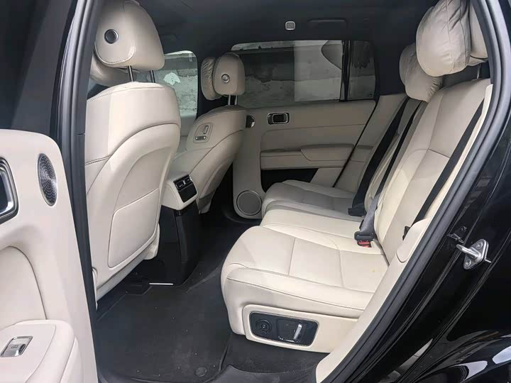 Фото 8 - LiXiang L7