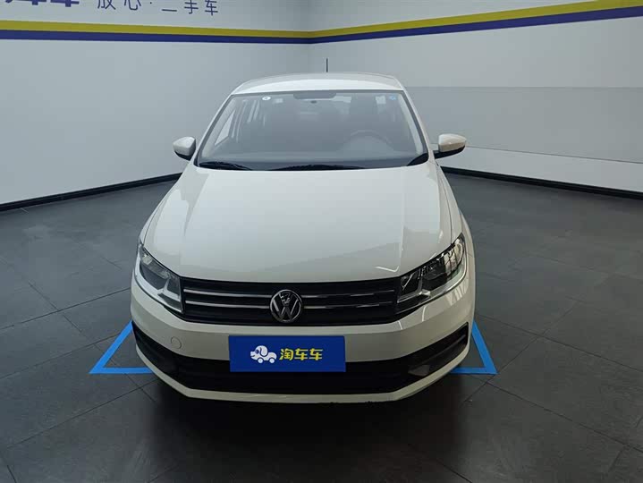 Photo 2 - Volkswagen Santana