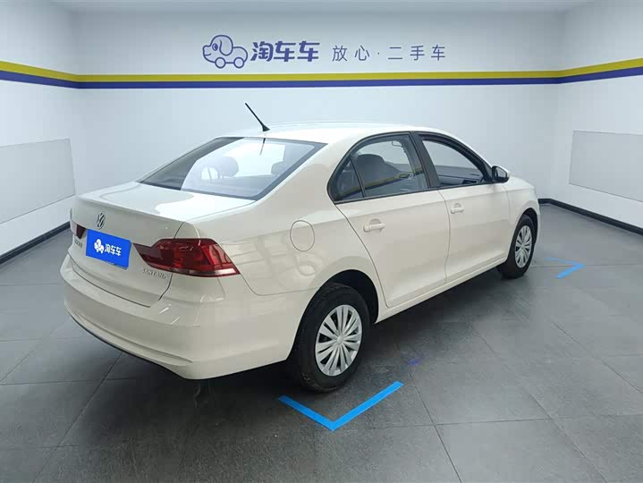 Photo 3 - Volkswagen Santana