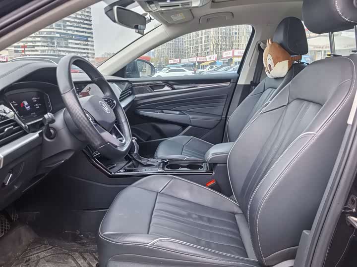 Фото 3 - Volkswagen Passat Hybrid