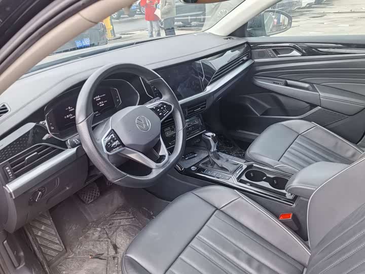 Фото 4 - Volkswagen Passat Hybrid