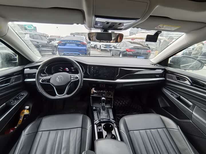 Фото 7 - Volkswagen Passat Hybrid