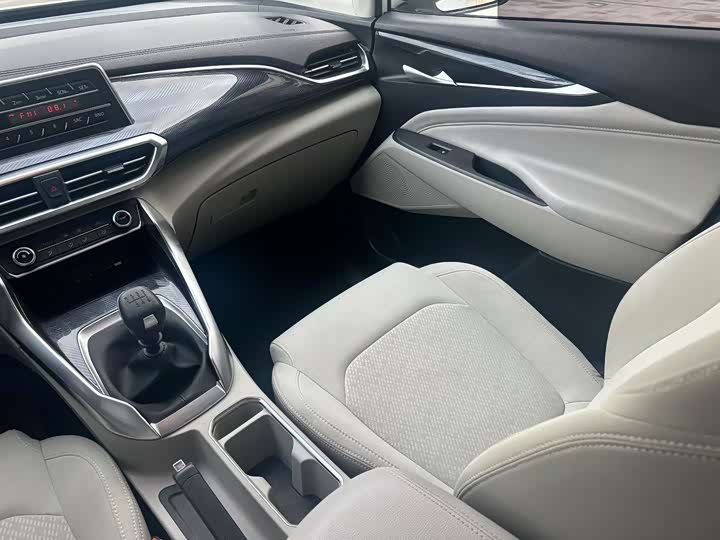 Фото 4 - Maxus G50