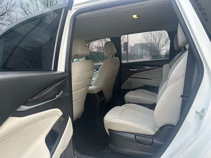 Фото 7 - Maxus G50