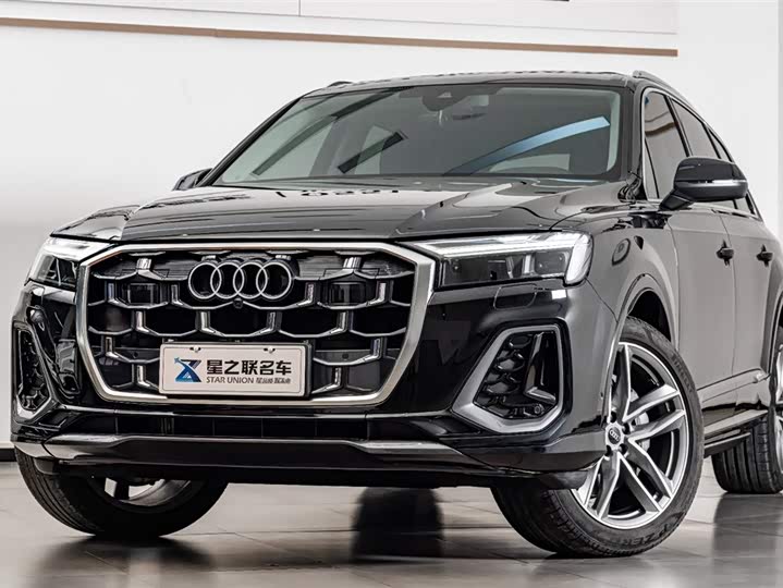 Фото 3 - Audi Q7
