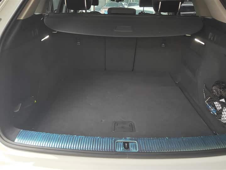 Фото 4 - Audi Q5L