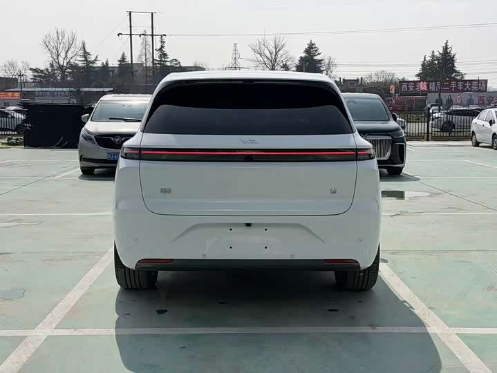 Фото 8 - LiXiang L6