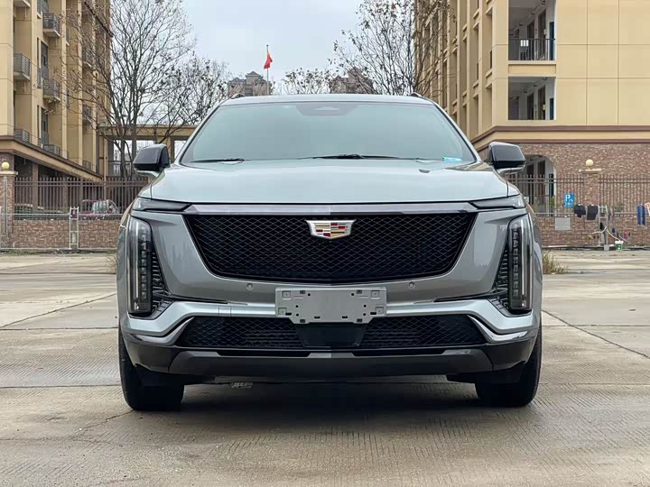 Фото 2 - Cadillac XT5