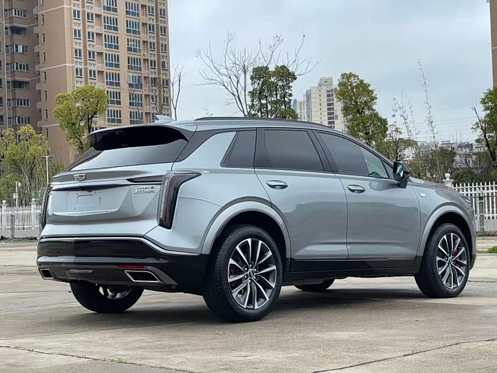 Фото 7 - Cadillac XT5