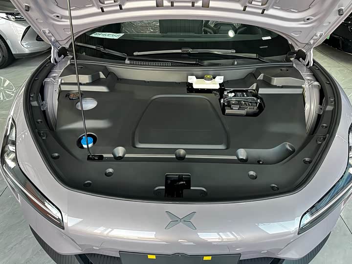 Фото 4 - XPeng Mona M03