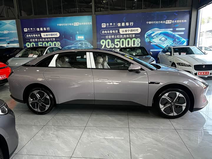 Фото 5 - XPeng Mona M03