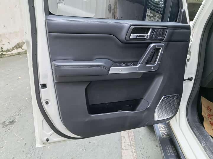 Фото 5 - BAW 212 T01