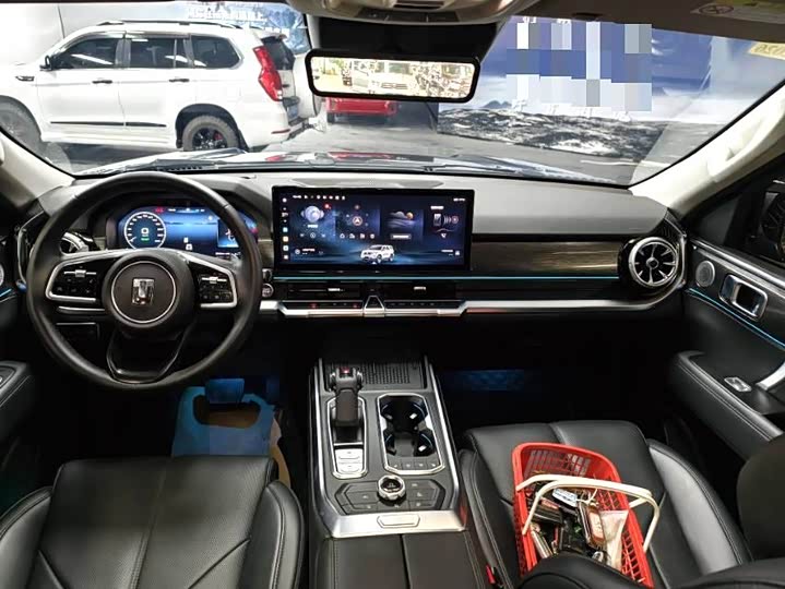 Photo 4 - Tank 400 Hybrid