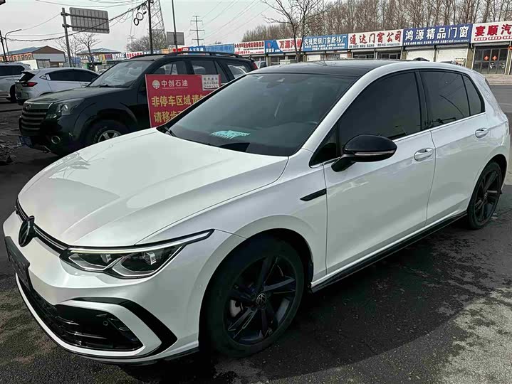 Фото 1 - Volkswagen Golf