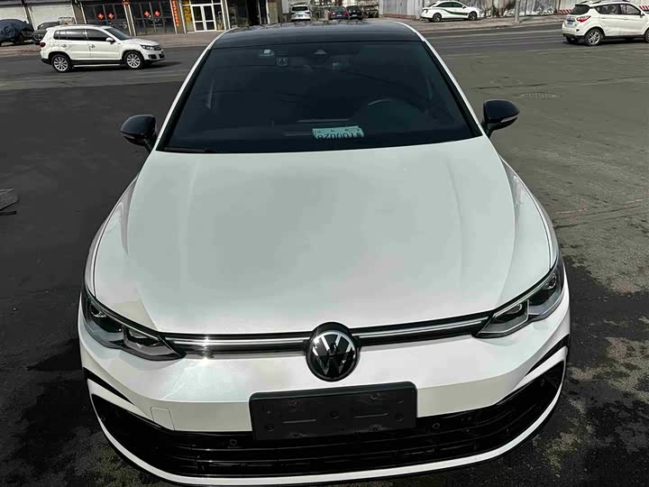 Фото 2 - Volkswagen Golf