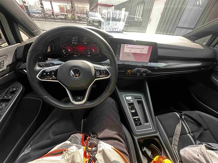 Фото 6 - Volkswagen Golf