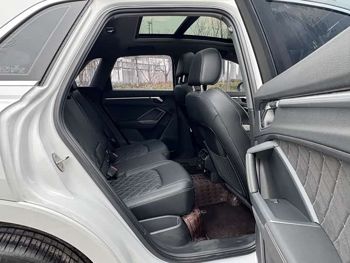 Фото 7 - Audi Q3