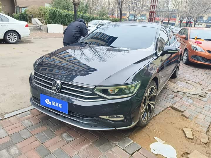 Фото 1 - Volkswagen Magotan