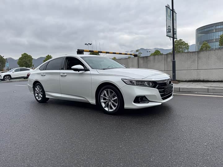 Photo 4 - Honda Accord