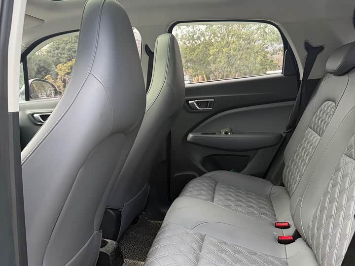 Photo 7 - Leapmotor T03