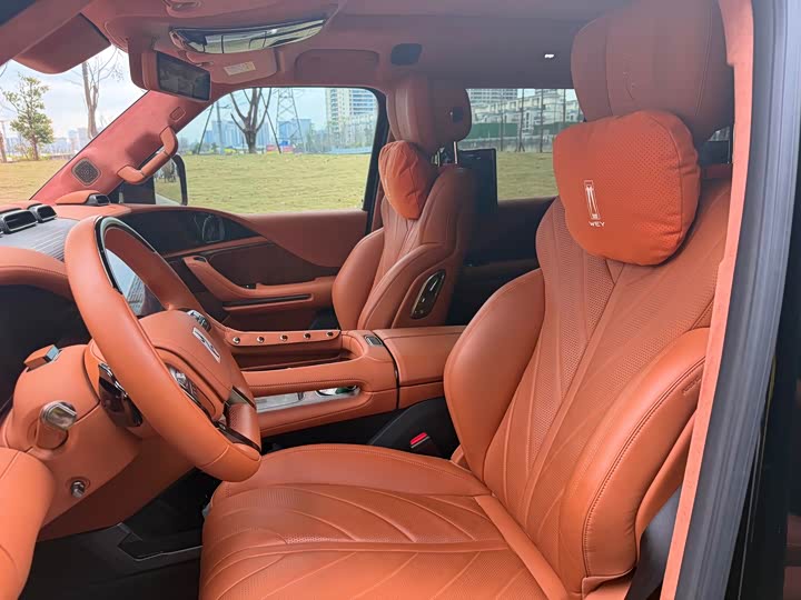 Фото 8 - BYD Yangwang U8