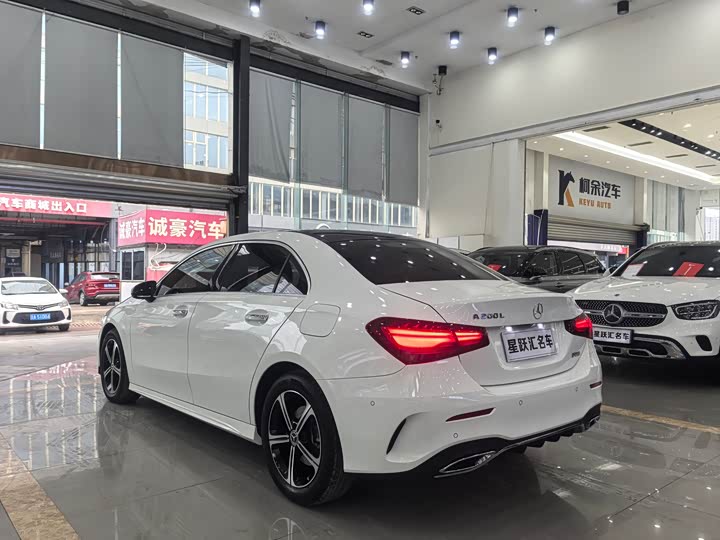 Фото 4 - Mercedes-Benz A-Class