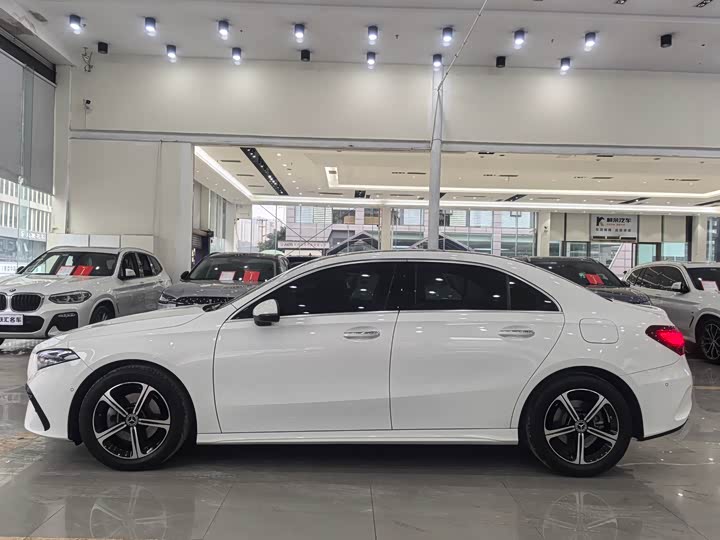 Фото 5 - Mercedes-Benz A-Class