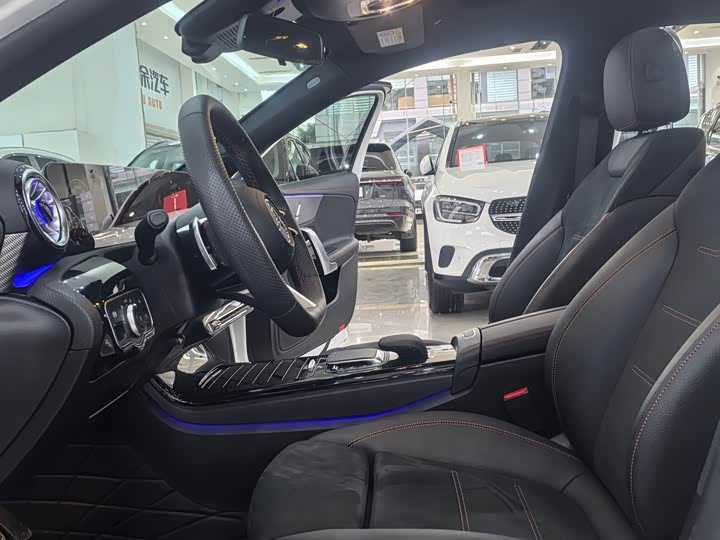 Фото 7 - Mercedes-Benz A-Class