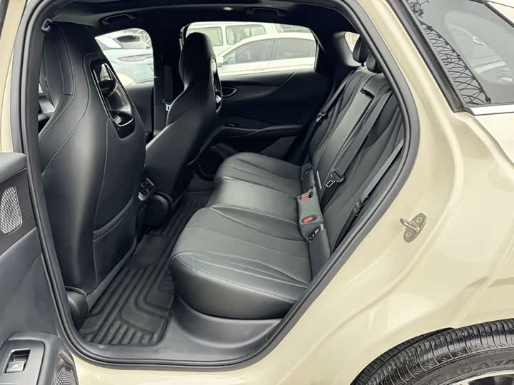 Photo 7 - BYD Seal 06 Hybrid/EV